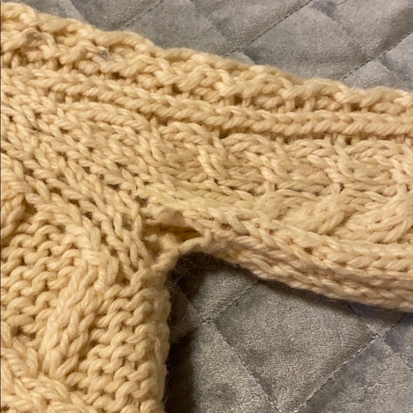 100 wool sweater bee by BANFF LTD. - Picture 5 of 7